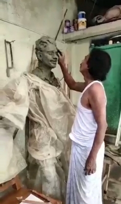 सुशांत की बहन ने भाई की मोम की प्रतिमा बनाने वाले की प्रशंसा की