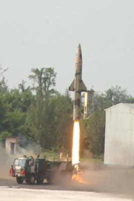 भारत ने पृथ्वी-2 मिसाइल का एक और रात्रि परीक्षण किया