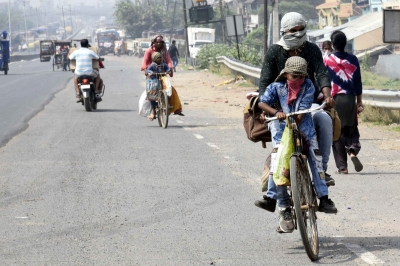 भारत बंद : पटना की सड़कों पर इक्के-दुक्के वाहन