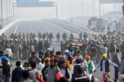 भारत बंद में किसानों का चक्का जाम हुआ खत्म, गाडियों की आवाजाही फिर से शुरू