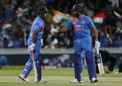भारतीय क्रिकेटरों द्वारा बायो-सिक्योरिटी के उल्लंघन की जांच करेगी बीसीसीआई : रिपोर्ट