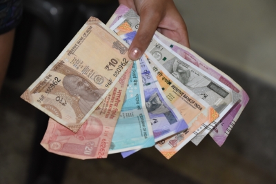 भारत के विदेशी मुद्रा भंडार में 1.8 अरब डॉलर की बड़ी गिरावट