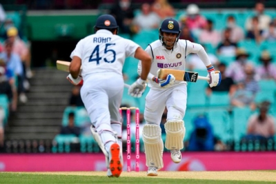 अहमदाबाद टेस्ट : मोटेरा में 10 विकेट की जीत के साथ भारत ने बनाई 2-1 की बढ़त (राउंडअप)