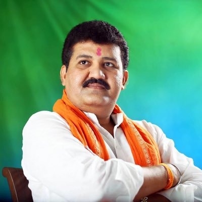 टिकटॉक स्टार की मौत पर महाराष्ट्र के मंत्री ने दिया इस्तीफा