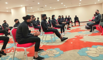 नेशनल कैम्प के लिए भारतीय फुटबॉल टीम दुबई पहुंची (लीड-1)