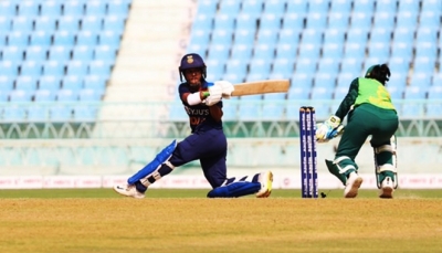महिला क्रिकेट : पूनम का अर्धशतक, भारत ने द. अफ्रीका को दिया 249 रनों का लक्ष्य