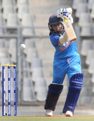 महिला क्रिकेट : मिताली का अर्धशतक, भारत के 9/177