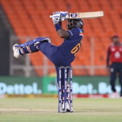 अहमदाबाद टी20 : भारत ने इंग्लैंड को दिया 186 रन का लक्ष्य (लीड-1)