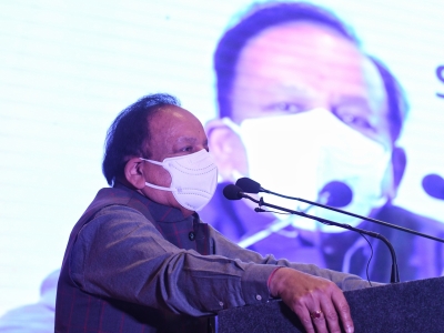 भारत में कोरोना महामारी खत्म होने को है : स्वास्थ्य मंत्री