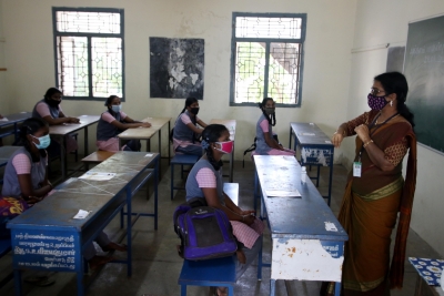 कोविड प्रभाव : महाराष्ट्र ने कक्षा 1 से 8 तक के सभी छात्रों को बिना परीक्षा लिए प्रमोट किया