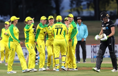 महिला क्रिकेट : ऑस्ट्रेलिया ने न्यूजीलैंड को हराकर सीरीज में बनाई 2-0 की बढ़त (लीड-1)