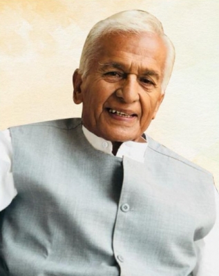 कर्नाटक से 4 बार के सांसद और कांग्रेस नेता का निधन