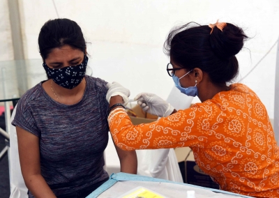 तेलंगाना में अब तक 96 लाख से अधिक लोगों का टीकाकरण सम्पन्न