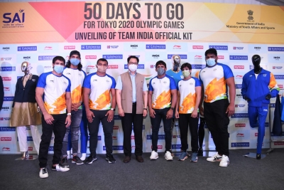 ओलंपिक में शामिल होने वाले भारतीय एथलीटों की नई किट का अनावरण